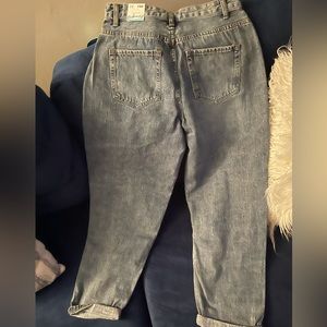 Fashion nova mom jeans